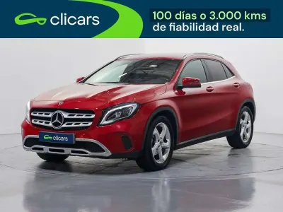 Käytetty Mercedes GLA180 122 HP (89 kW) 2019 Punainen Katumaasturi