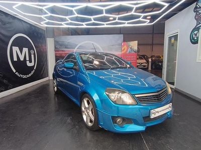 Usado Opel Tigra Sport 90 CV (66 kW) 2006 Azul Descapotable