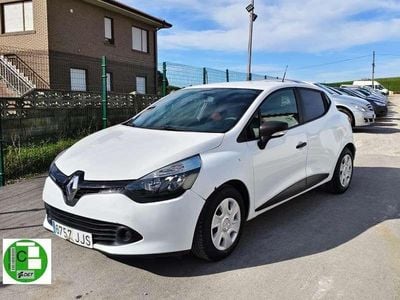 Usado Renault Clio GrandTour LIMITED 75 CV (55 kW) 2015 Blanco Familiar