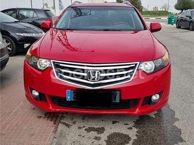 Usado Honda Accord Executive 201 CV (147 kW) 2009 Rojo Familiar