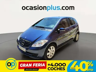 Usado Mercedes A160 95 CV (69 kW) 2010 Azul Utilitario