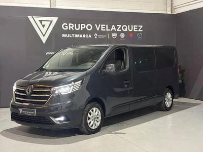 Begagnad Renault Trafic Equilibre 150 HK (110 kW) 2024 Grå Minibuss