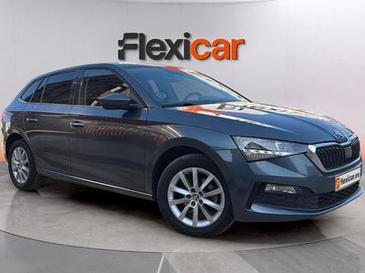 Usado Skoda 110 R Ambition 150 CV (110 kW) 2021 Gris Berlina