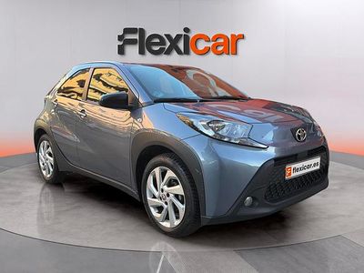 Usado Toyota Aygo X 72 CV (52 kW) 2024 Gris SUV