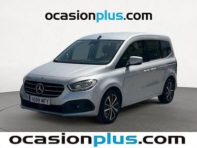 Usado Mercedes T180 116 CV (85 kW) 2023 Gris plata Monovolumen