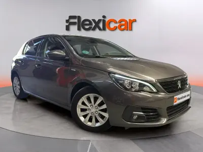 Usado Peugeot 308 Access 110 CV (80 kW) 2020 Gris Berlina