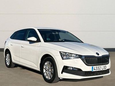 Usado Skoda Scala 95 CV (69 kW) 2022 Blanco Utilitario