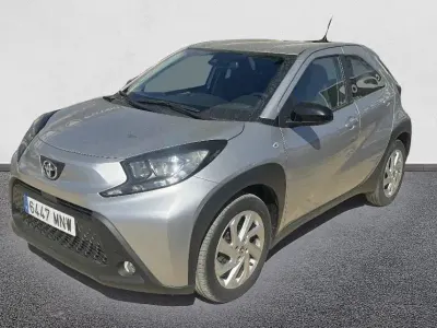 Usado Toyota Aygo X Play 72 CV (52 kW) 2024 SUV