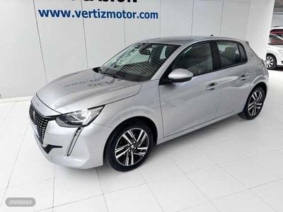 Usado Peugeot 208 Allure 102 CV (75 kW) 2020 Plateado Utilitario