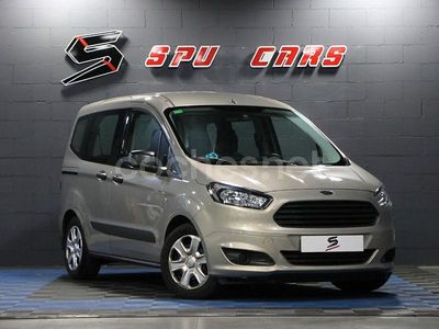 Beige Usado 2015 Ford Tourneo Courier Trend Monovolumen | 11.350 € (Precio justo)