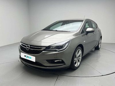 Usado Opel Astra Dynamic 110 CV (80 kW) 2017 Gris Utilitario
