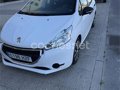 Blanco Usado 2014 Peugeot 208 Access Utilitario | 4000 € (Precio justo)
