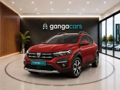 Usado Dacia Sandero Comfort 91 CV (66 kW) 2023 Rojo Utilitario