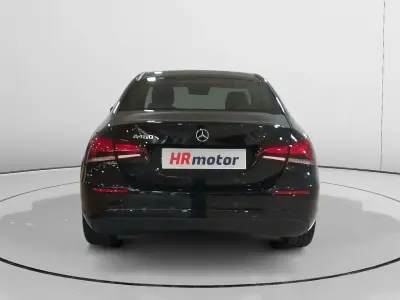 Usado Mercedes A180 136 HP (100 kW) 2022 Preto Sedan