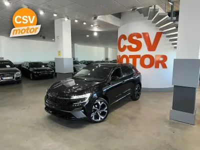 Usado Renault Austral Techno 160 CV (117 kW) 2024 Gris / plata SUV