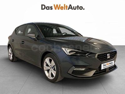 Usado Seat Leon FR 204 CV (150 kW) 2025 Gris Berlina