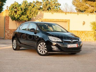 Usado Opel Astra Enjoy 110 CV (80 kW) 2010 Negro Berlina