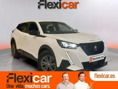 Usado Peugeot 2008 Active 100 CV (73 kW) 2021 Blanco SUV