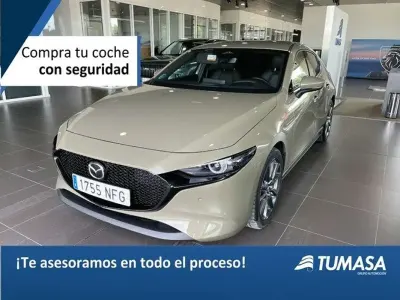 Usado Mazda 3 Takumi-Line 140 CV (102 kW) 2025 Beige Utilitario