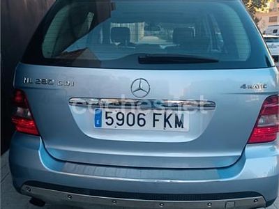 Gris / plata Usado 2007 Mercedes ML280 SUV | 9950 € (Caro)
