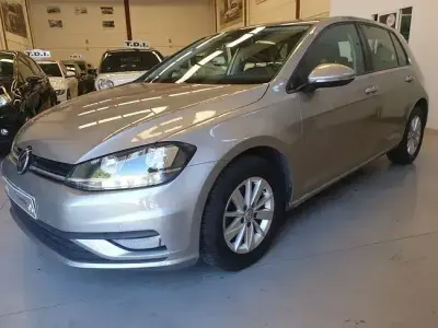 Käytetty VW Golf VII 115 HP (84 kW) 2020 Harmaa