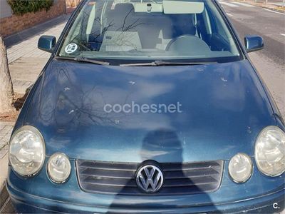 Verde Usado 2002 VW Polo Trendline Berlina | 3200 € (Precio justo)