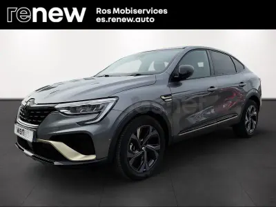Usado Renault Arkana Engineered 145 CV (106 kW) 2022 Gris / plata SUV