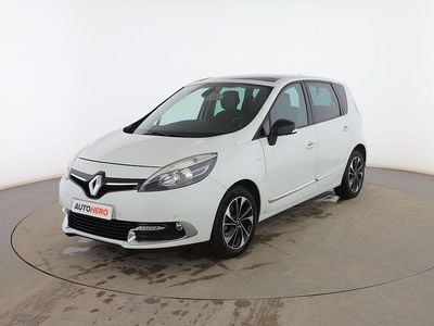 Blanco Usado 2016 Renault Scénic III Bose Edition Monovolumen | 10.999 € (Precio justo)