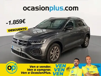Usado VW T-Roc Life 110 CV (80 kW) 2024 Gris SUV