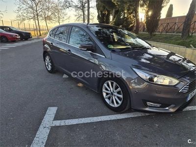 Usado Ford Focus Titanium 150 CV (110 kW) 2015 Beige Berlina