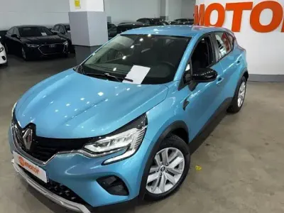 Usado Renault Captur Initiale 160 CV (117 kW) 2021 Azul SUV