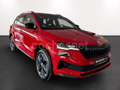 Rojo Usado 2023 Skoda Karoq SportLine SUV | 29.450 € (Un poco caro)