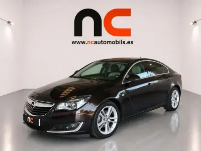 Usado Opel Insignia Excellence 140 CV (102 kW) 2016 Marrón Berlina