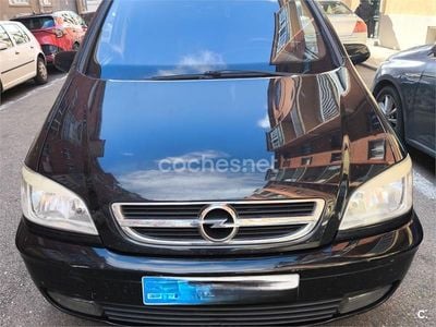 Usado Opel Zafira 100 CV (73 kW) 2005 Negro Monovolumen