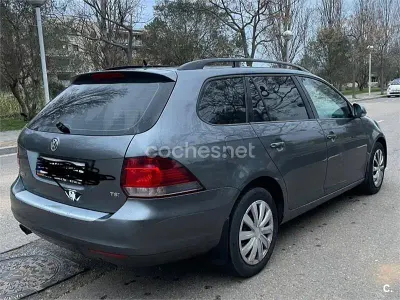 Usado VW Golf VI Sport 122 CV (89 kW) 2011 Gris / plata Utilitario