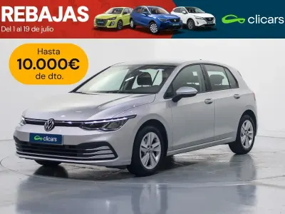 Usado VW Golf VIII 110 CV (80 kW) 2021 Gris / plata Berlina