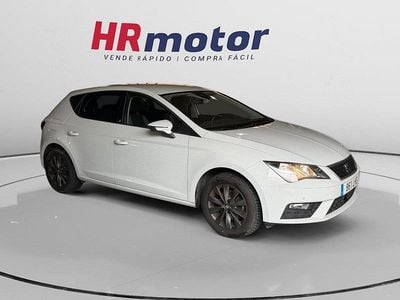 Usado Seat Leon Style 132 CV (97 kW) 2020 Blanco Utilitario