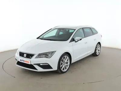 Usado Seat Leon FR 150 CV (110 kW) 2017 Blanco Familiar