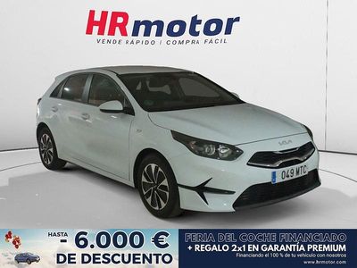 Blanco Usado 2024 Kia Ceed Utilitario | 16.820 € (Buen precio)
