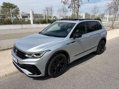 Usado VW Tiguan R-line 150 CV (110 kW) 2021 Gris SUV
