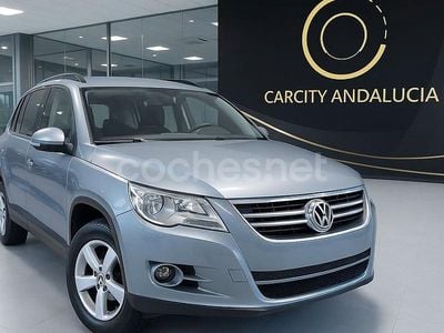 Usado VW Tiguan 140 CV (102 kW) 2009 Gris / plata SUV
