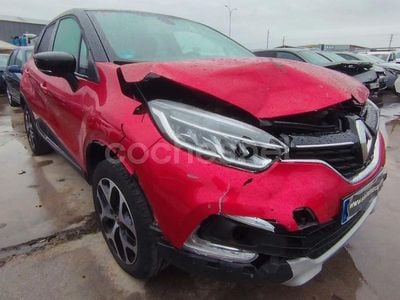 Usado Renault Captur Life 90 CV (66 kW) 2019 Granate SUV