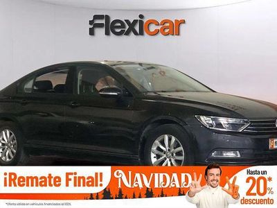 Gris / plata Usado 2017 VW Passat Advance Berlina | 15.270 € (Precio justo)