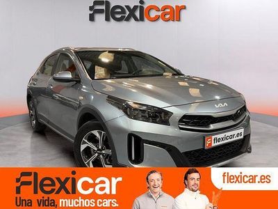 Usado Kia XCeed 120 CV (88 kW) 2023 Gris SUV