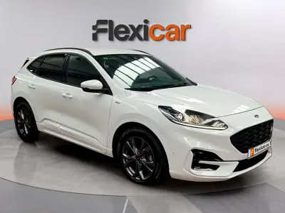 Usado Ford Kuga ST-Line 190 CV (139 kW) 2022 Blanco SUV
