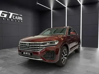 Usado VW Touareg R-line 231 CV (169 kW) 2021 Granate SUV