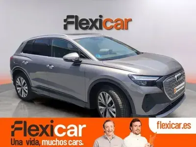 Usado Audi e-tron 230 kW (313 CV) 2021 Gris SUV
