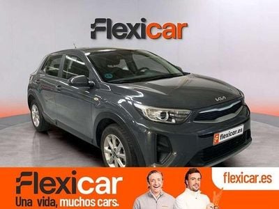 Usado Kia Stonic 84 CV (61 kW) 2022 Gris SUV