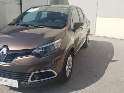 Usado Renault Captur 90 CV (66 kW) 2015 Marrã³n SUV