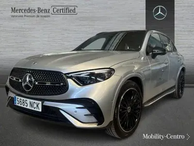 Usado Mercedes GLC200 AMG line 227 CV (166 kW) 2025 Hightechsilber metallic SUV